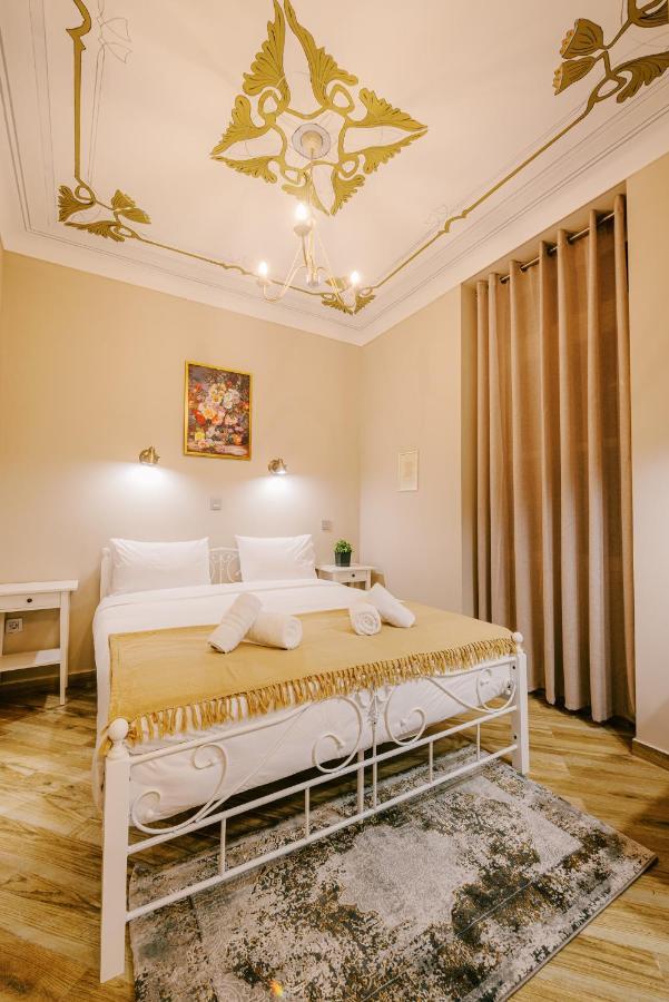 Neapolis 1897 Boutique Luxury Rooms เอเธนส์ ภายนอก รูปภาพ