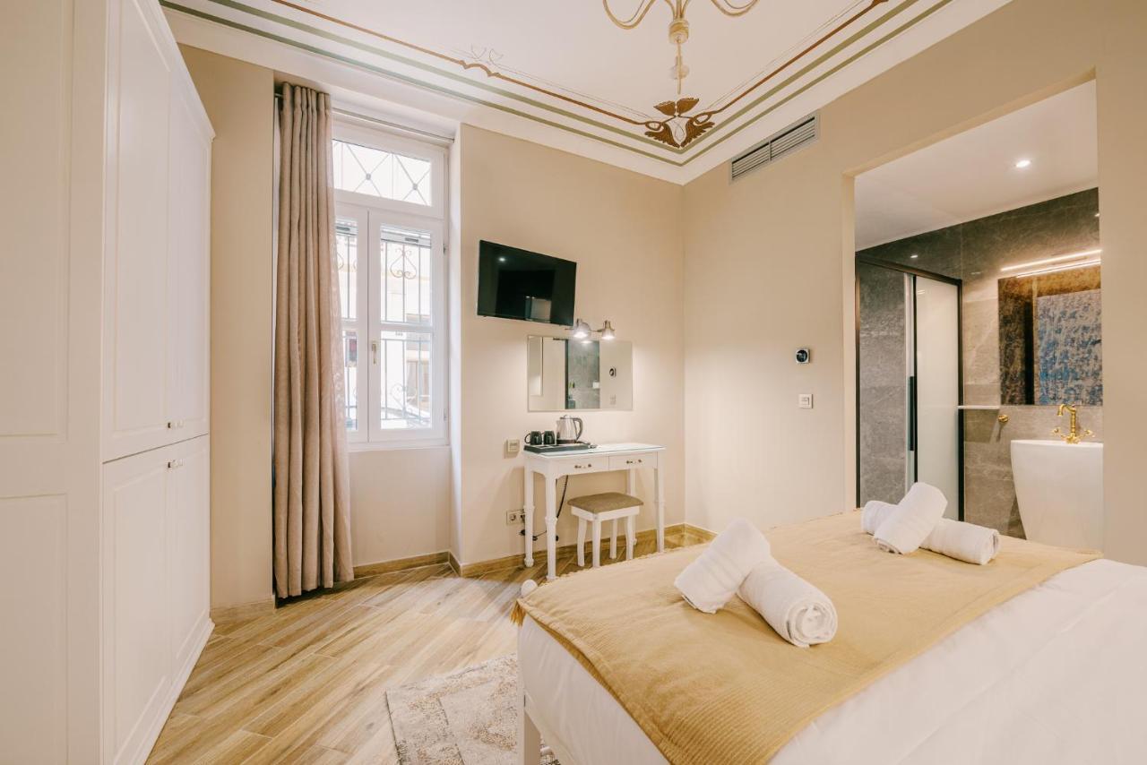 Neapolis 1897 Boutique Luxury Rooms เอเธนส์ ภายนอก รูปภาพ